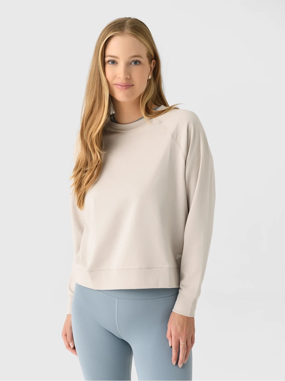 Vuori Halo Long Sleeve Crew Cream Size Medium